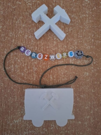 schöne Armbänder sind entstanden