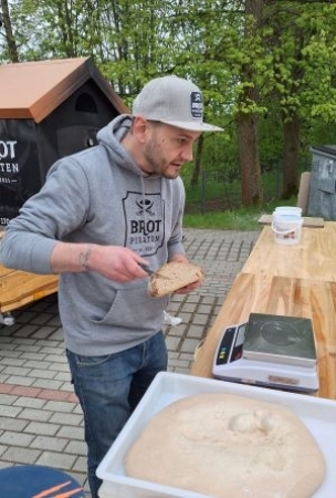 ...und der Teig bestaunt