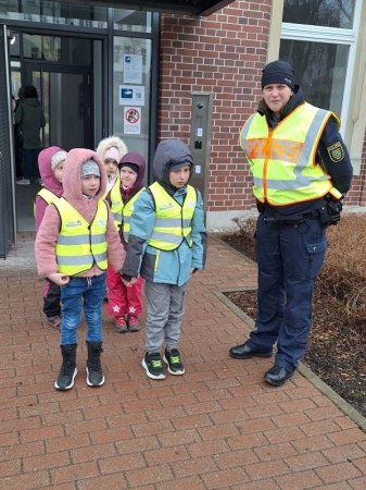 unsere Vorschuleichhörnchen bei der Polizei