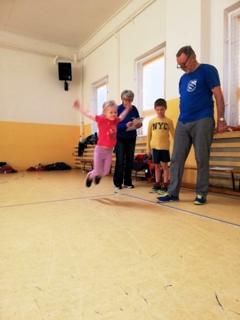 Flizzy-Sportabzeichen: Schlussweitsprung