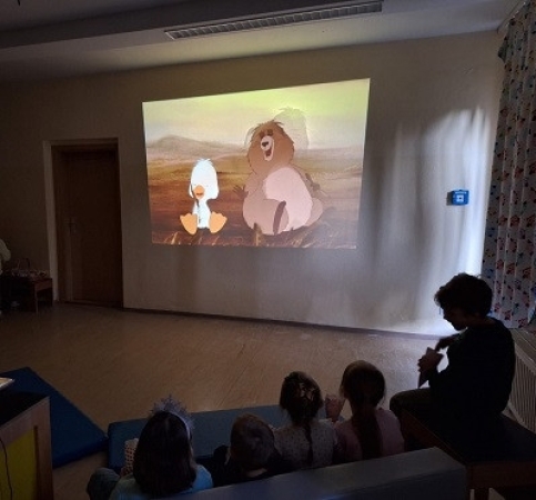 das Kino lockte auch mit Popcorn