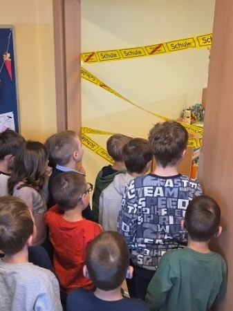 Der Eingang in den Gruppenraum war versperrt.
