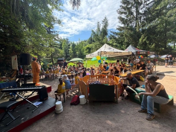 Kindergartenfest 50 Jahre Gockelhahn