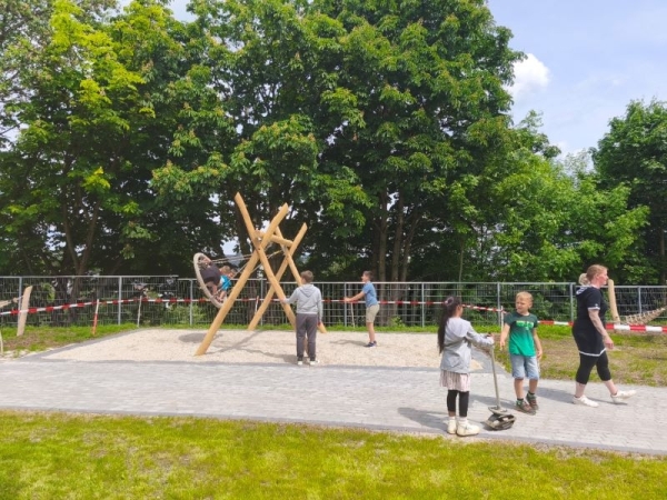 neuer Spielplatz