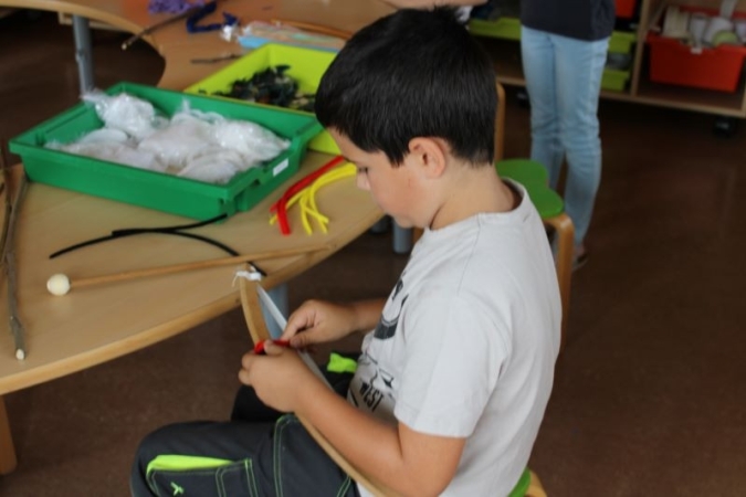 5. Sommerferienwoche - wir bauen Pfeil und Bogen