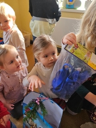 Es gab unter anderem eine Laufleine, Kreide und Reifen.