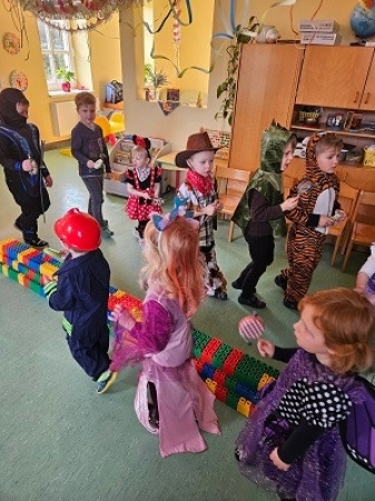 Musikalisch haben wir uns auf die Party eingestimmt.